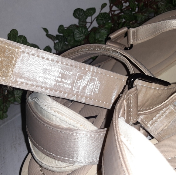 Zara Velcro Strap Platform Sandals - Picture 14 of 16